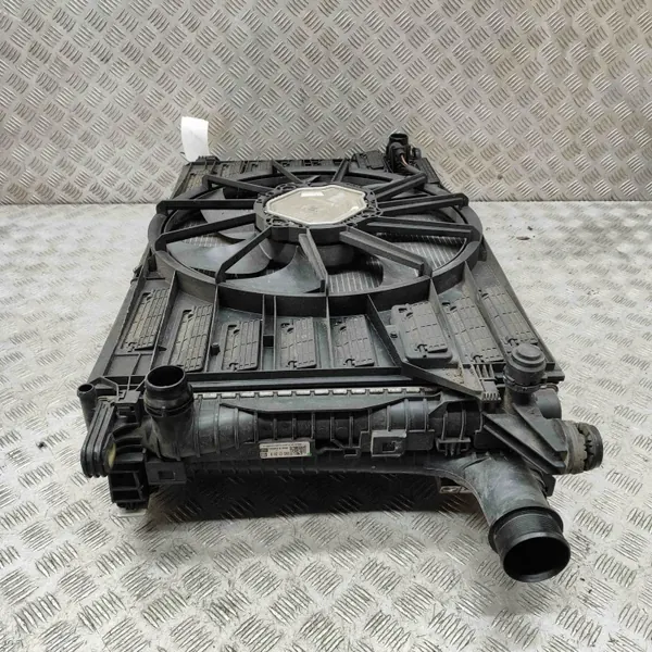 Pièce de refroidissement d'occasion OEM 4M0816411B Audi Q7 3.0L image 6