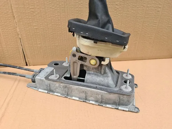 Vaihteenvaihtokaapeli VW Golf 5 1.4 1.6 16V image 2