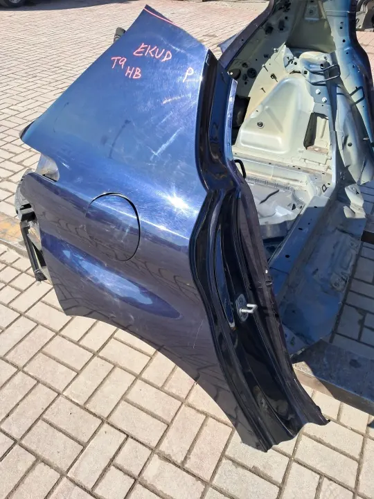 Parachoques trasero & guardabarros Peugeot 308 II T9 HB OEM image 3