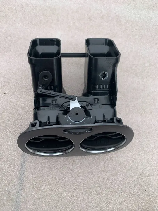 Taka-ilmakanavan mukiteline OEM 5N0819203A VW Tiguan image 5