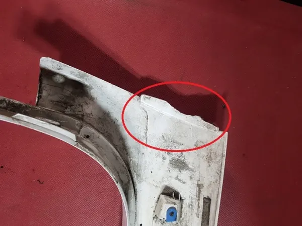 OEM 81624100193 Moldura pilar cabina izquierda MAN TGX image 5