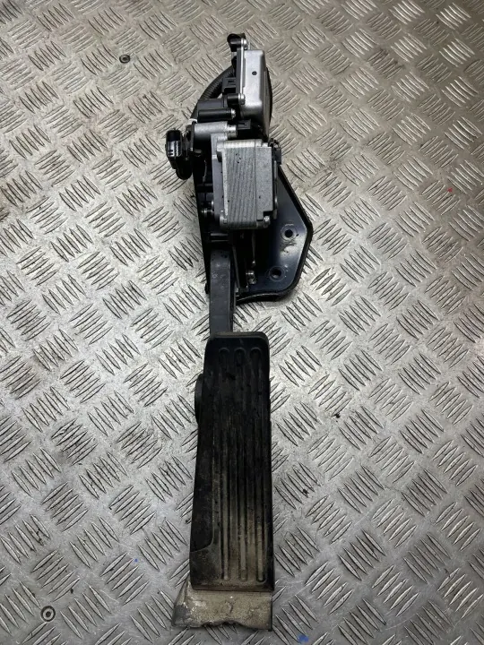 Infiniti Gaspedal OEM POR26634 - Gebraucht image 2