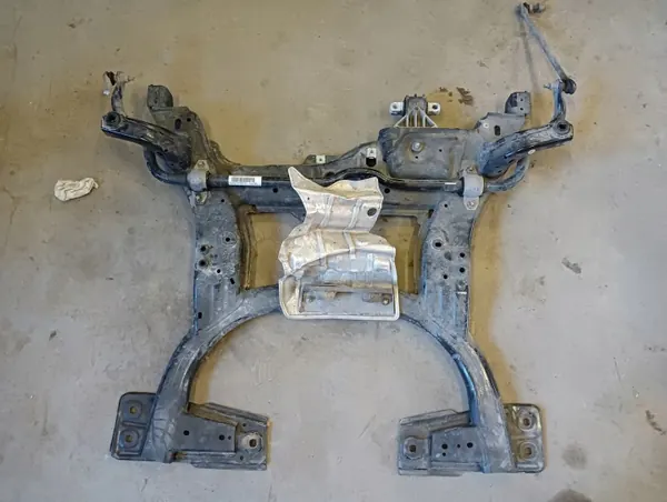 Mercedes W176 Achterbalk OEM A2463203411 Gebruikt image 2