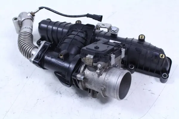 Gebrauchtes Ansaugkrümmer OEM F1A6L411 für Iveco Daily image 2