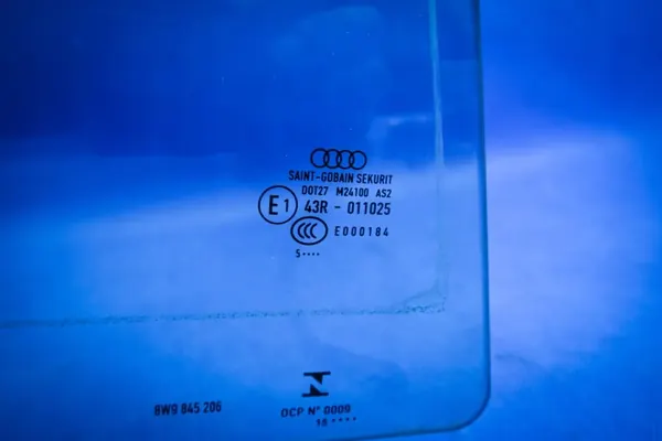 Cristal puerta trasera derecha Audi A4 8W Avant 8W9845206 usado image 4