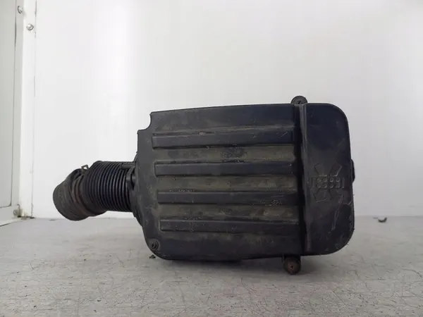 Ilmansuodattimen kotelo Skoda Octavia II 2.0 FSI image 6