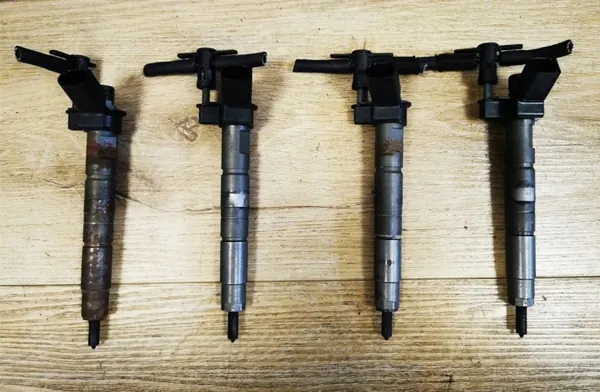 OEM 7797877 Einspritzdüse für BMW 5er E60/E61 2.0D image 2