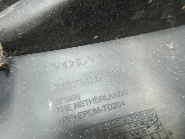 Supporto Paraurti Anteriore Destro Volvo S60 V60 image 8