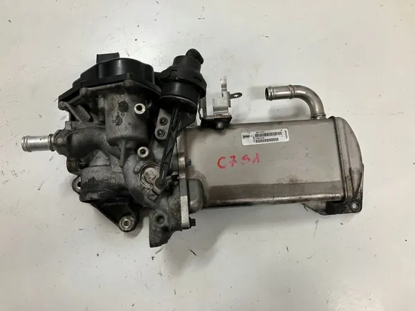 Arrefecedor EGR OEM 03L131512DN para Audi A6 C7 2.0 TDI image 2