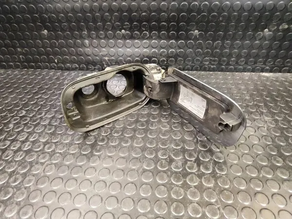 Motor da tampa de combustível AUDI A8 D2 4H0010508AB image 1