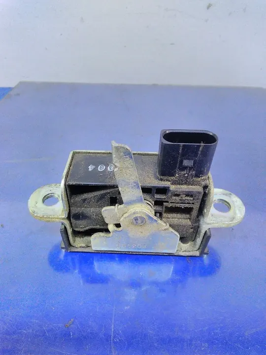 Heckklappenverriegelung für VW Touran 1T1 1T3 OEM 1T0827505D image 4