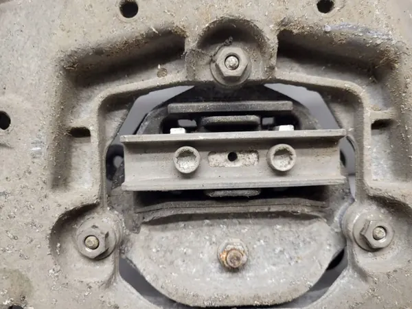 Motorlager OEM 8K039915 für Audi A4 B8 07-15 image 4