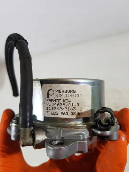 IMUPUMPPU 1.6 B 116i N13B16A BMW F20 F21 F30 F31 image 8