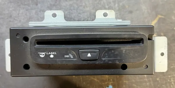 Jeep Grand Cherokee WK2 CD/DVD-wisselaar OEM P05091245AD image 2