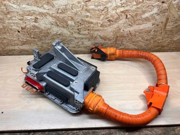 Wechselrichter Hyundai IONIQ OEM 91958GI050 Gebraucht image 3