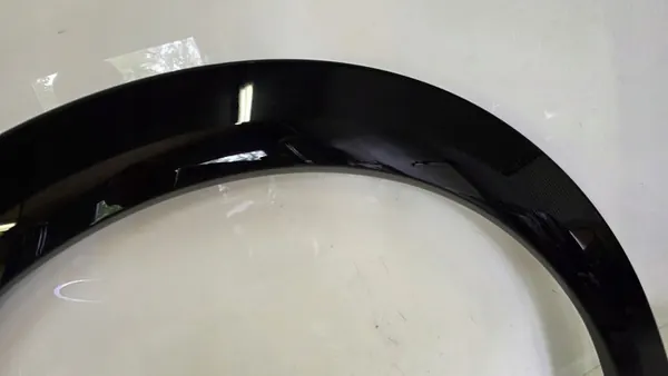 Rivestimento parafango posteriore destro Peugeot e208 208 II Electric GT image 4