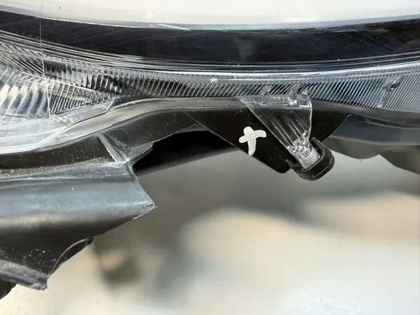 Farol dianteiro esquerdo FULL LED TOYOTA YARIS IV image 5