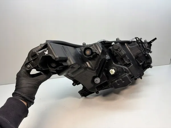 Farol dianteiro esquerdo FULL LED TOYOTA YARIS IV image 8