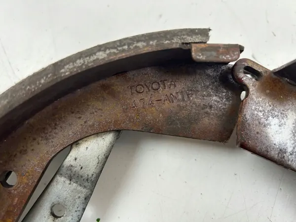 OEM MAM84405 Jarrupalat takana Toyota Hiluxille image 7
