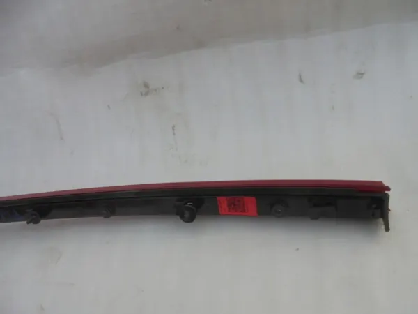 OEM 92409Q0500 bagagelucksreflektor för Hyundai Bayon image 8