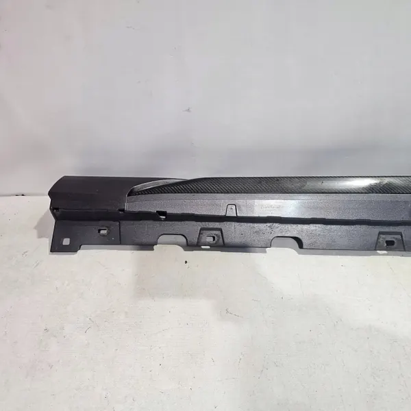 Protetor lateral esquerdo Maserati Grecale Trofeo OEM 18073453 image 10