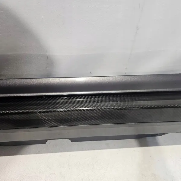 Protetor lateral esquerdo Maserati Grecale Trofeo OEM 18073453 image 5