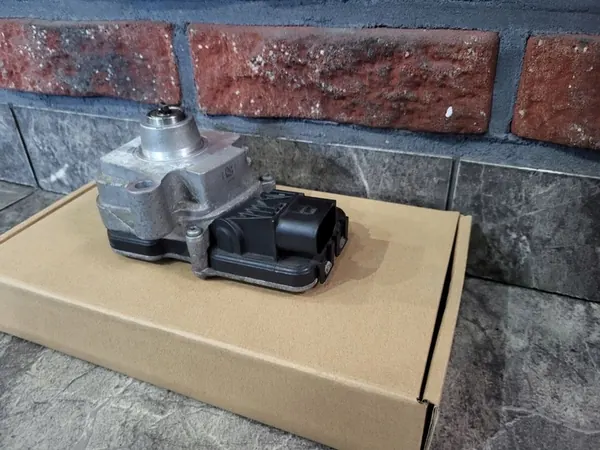 BMW OE 8643153 image 2