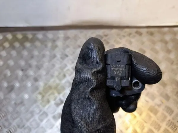 Sensor de posição do comando de válvulas Porsche Panamera (970) 2012 OEM 7PP905381A image 3