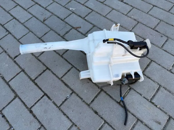 Scheibenwaschbehälter OEM ZBISPRIX35040326 Hyundai ix35 image 2