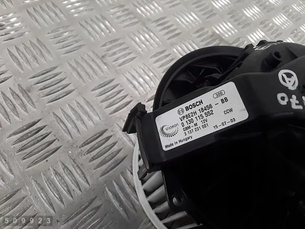 Ventilador motor calefactor Ford OEM VP8E2H18456BB image 5