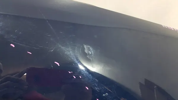 Parafango anteriore destro Ford OE 2071824 image 5