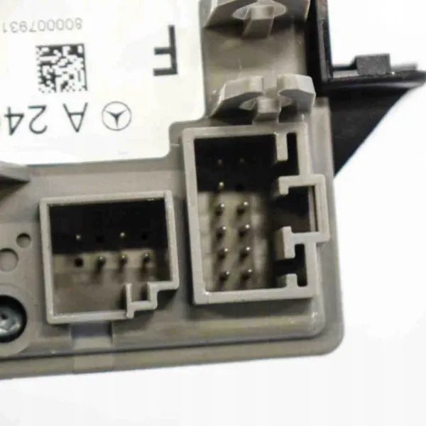 Pieza usada Mercedes-Benz GLA X156 OEM A2469057503 image 4