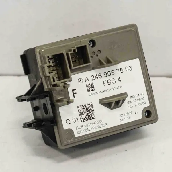 Pieza usada Mercedes-Benz GLA X156 OEM A2469057503 image 7