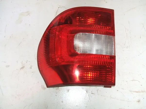 SKODA YETI Luz Trasera Izquierda Derecha Europa 5L0945112 5L0945111 image 4