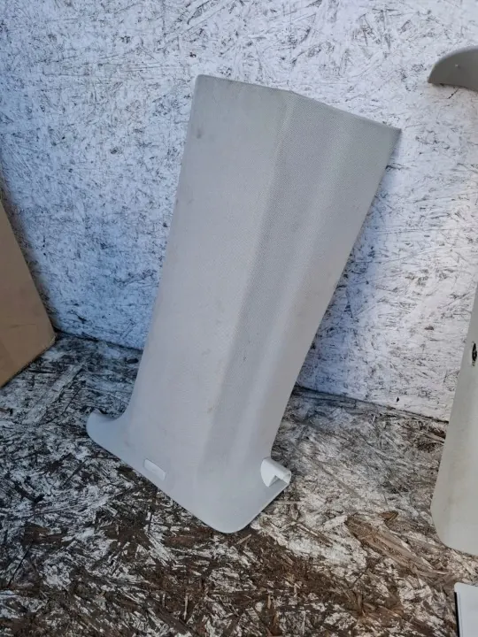 Pilares Plásticos Interior VW T5 T6 OEM 7E5867244C image 5