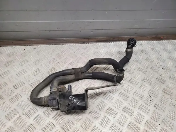 Pompe à eau Audi Q5 SQ5 OEM 8K0819546A - Occasion image 2