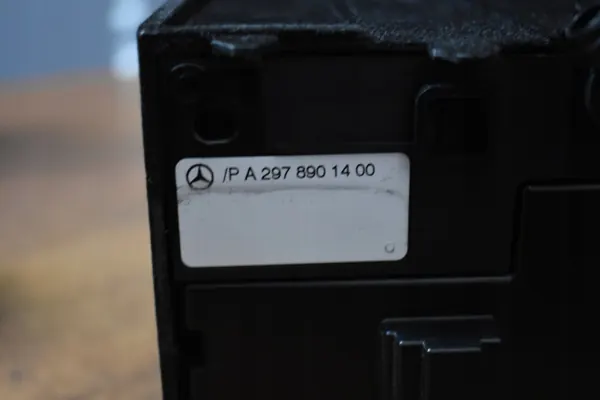 Mercedes-luftjonisator OEM A2978901400 5555 image 4