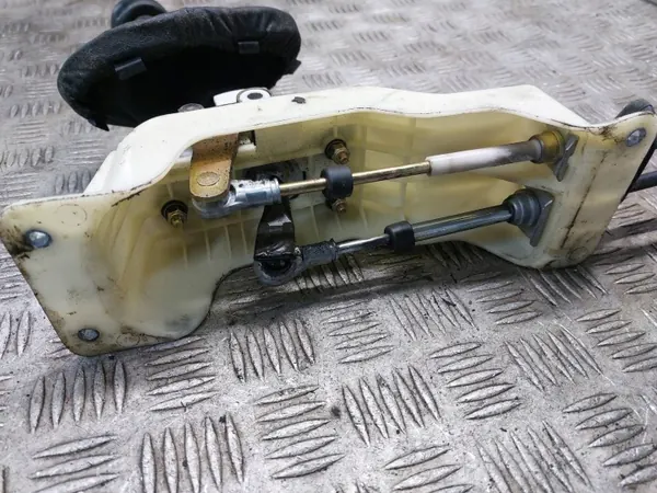 Alfa Romeo vaihteiston mekanismi OEM 55347550 image 5