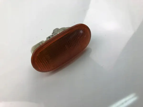 Pisca esquerdo OEM 34081029 para Mitsubishi Colt image 2