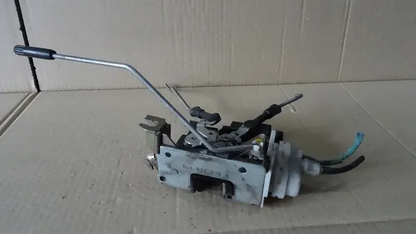 A3 8L Dörrlås Framsidan Höger 8L1837016A image 4