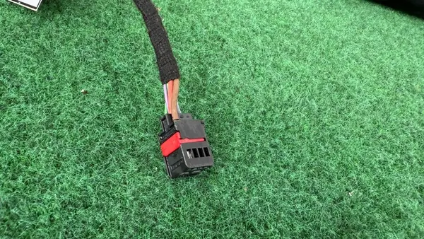 VOLVO XC60 II 2017+ Bakluckgasdämpare 32227614 image 3