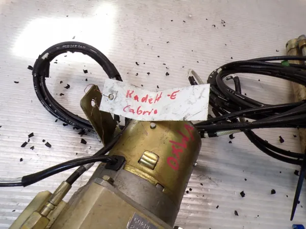 Hydrauliikkapumppu Katto + Toimilaitteet Opel OE Käytetty image 5