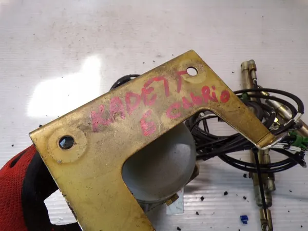 Hydrauliikkapumppu Katto + Toimilaitteet Opel OE Käytetty image 9