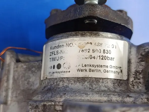 Styrpumps Mercedes Vito W639 2.2CDi ZF A0034667201 image 5