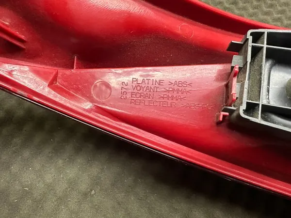 Lámpara Trasera Derecha Citroen C3 image 4