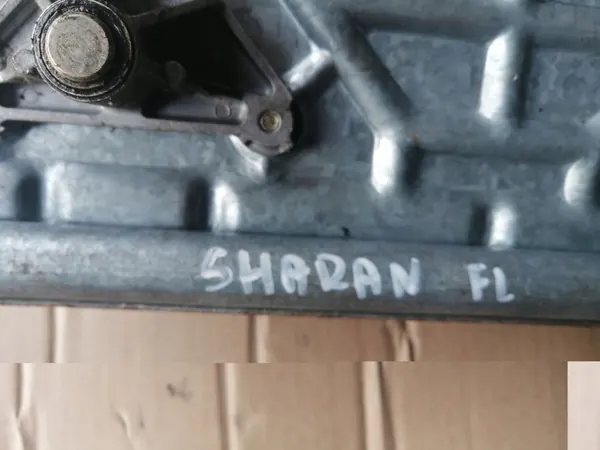 Volkswagen OE Etu pyyhkijämekanismi image 5