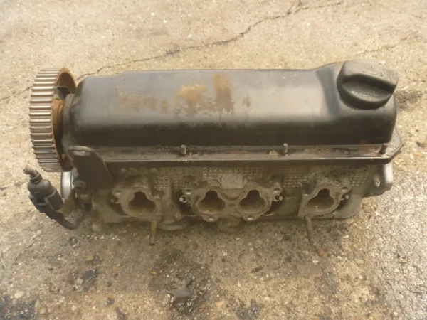 VW Golf IV 1.6 Sylinterikansi OEM 06B103373A image 2