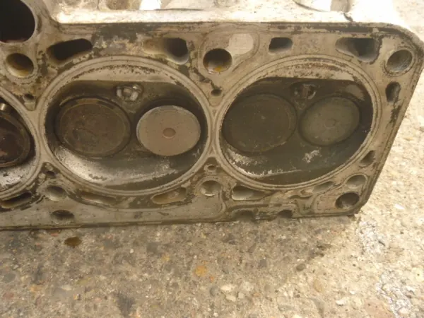 VW Golf IV 1.6 Sylinterikansi OEM 06B103373A image 4