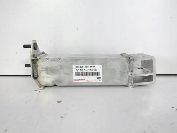OEM 51107-11010 Viga dianteira esquerda para Lexus LC image 2