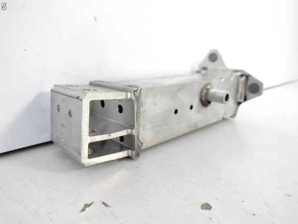 OEM 51107-11010 Viga dianteira esquerda para Lexus LC image 6